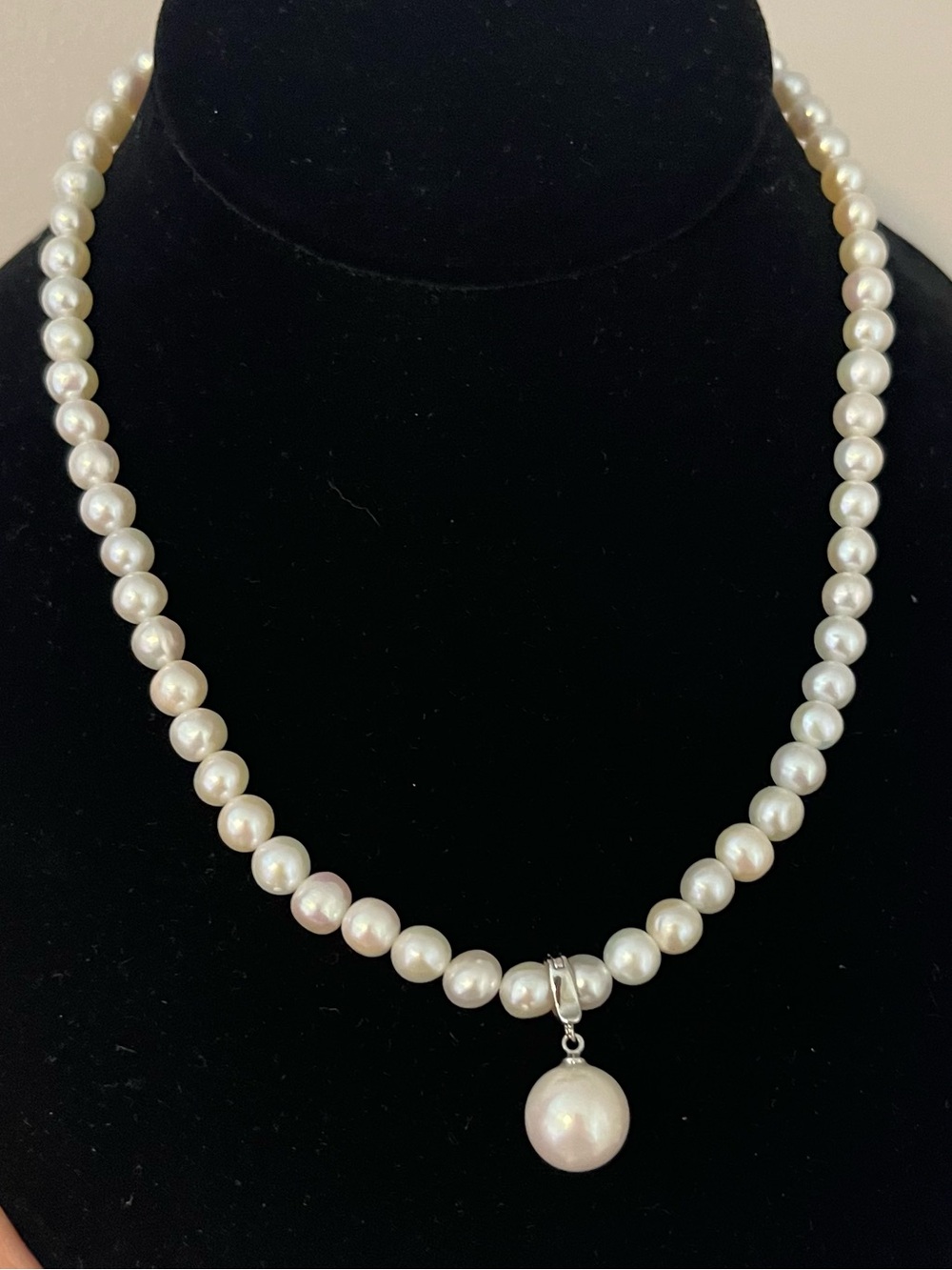 Classic Genuine Pearl Necklace with Pendant - White